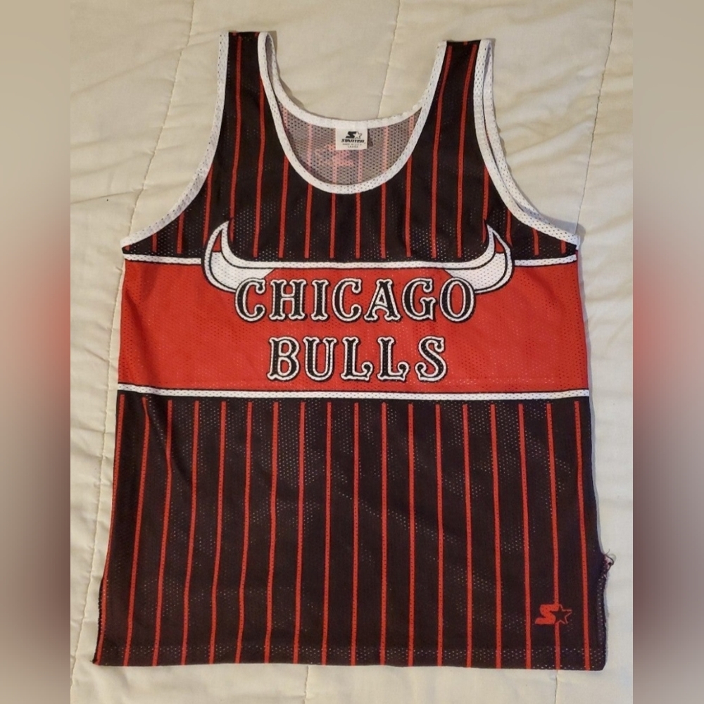 Vintage 90's Starter Chicago Bulls Jersey (Size L)